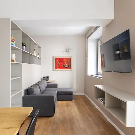 2 Min Zum Lago Maggiore, Modernes & Zentrales Apartment كانوبيو