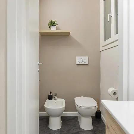 2 Min Zum Lago Maggiore, Modernes & Zentrales Apartment كانوبيو